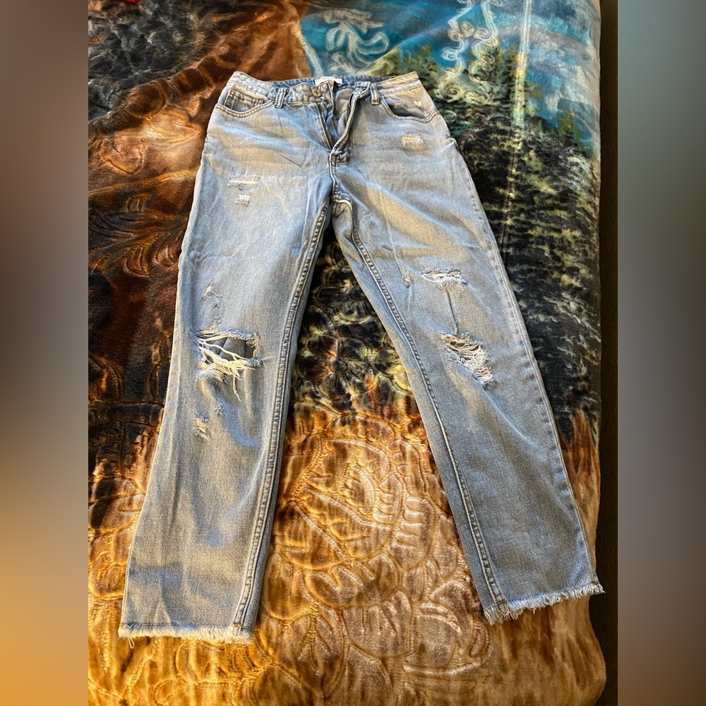 Forever 21 jeans size 26 in women’s